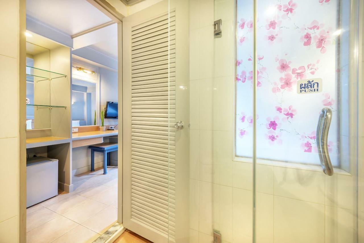 Patong Beachfront Boutique Hotel Buitenkant foto