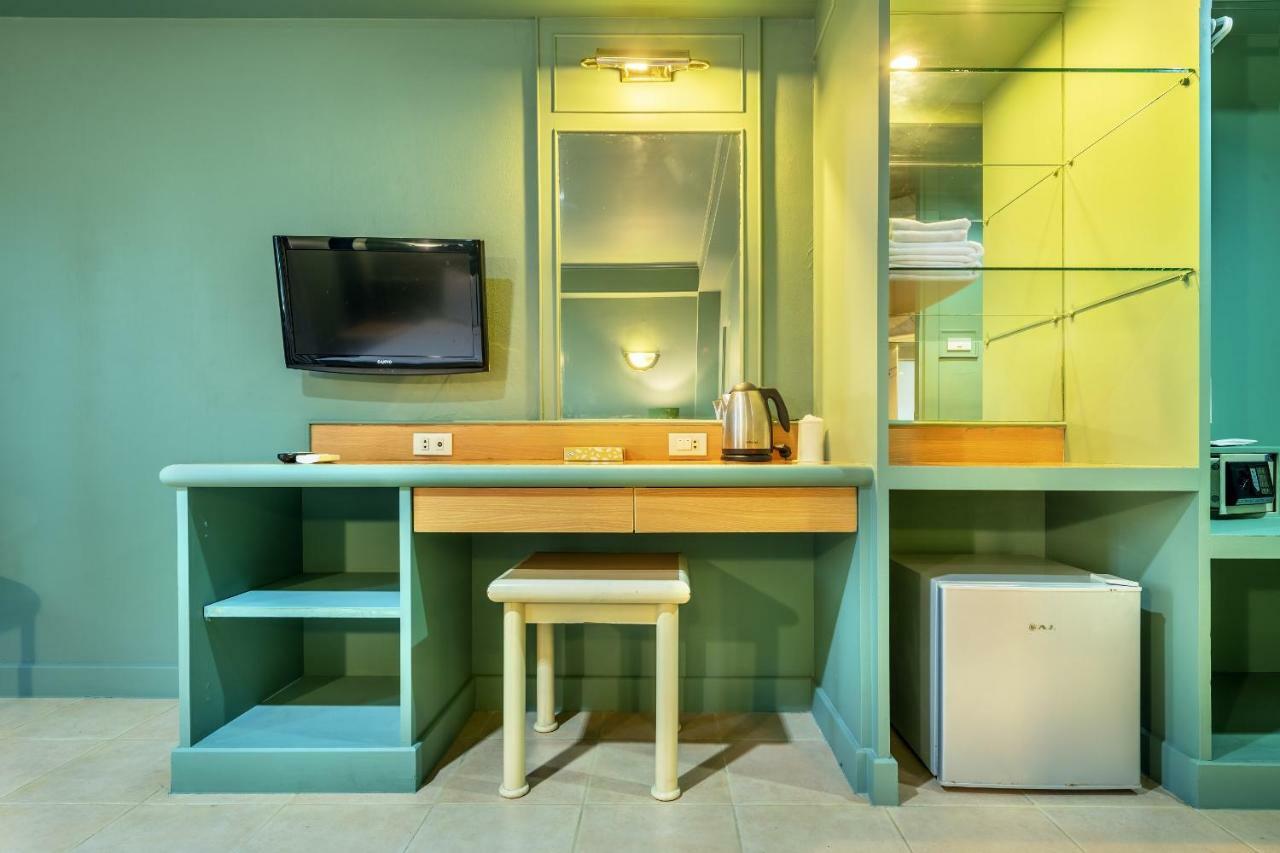 Patong Beachfront Boutique Hotel Buitenkant foto